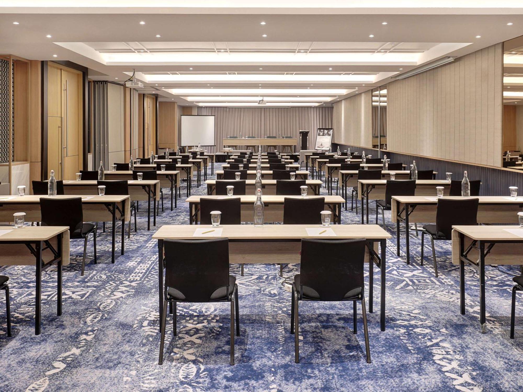Mercure Samarinda Exterior photo